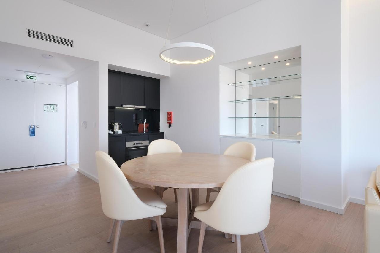 Royal Obidos Scenic Resort Praia del Rei Extérieur photo A typical apartment interior