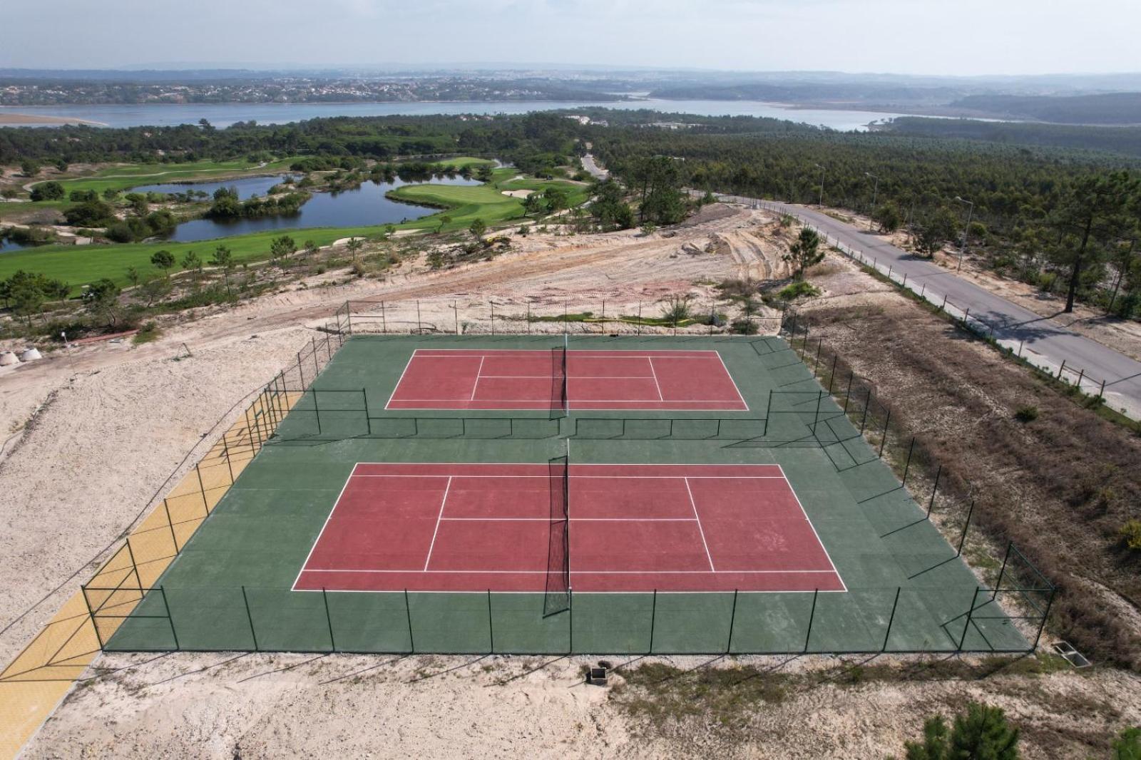 Royal Obidos Scenic Resort Praia del Rei Extérieur photo Tennis courts at the resort
